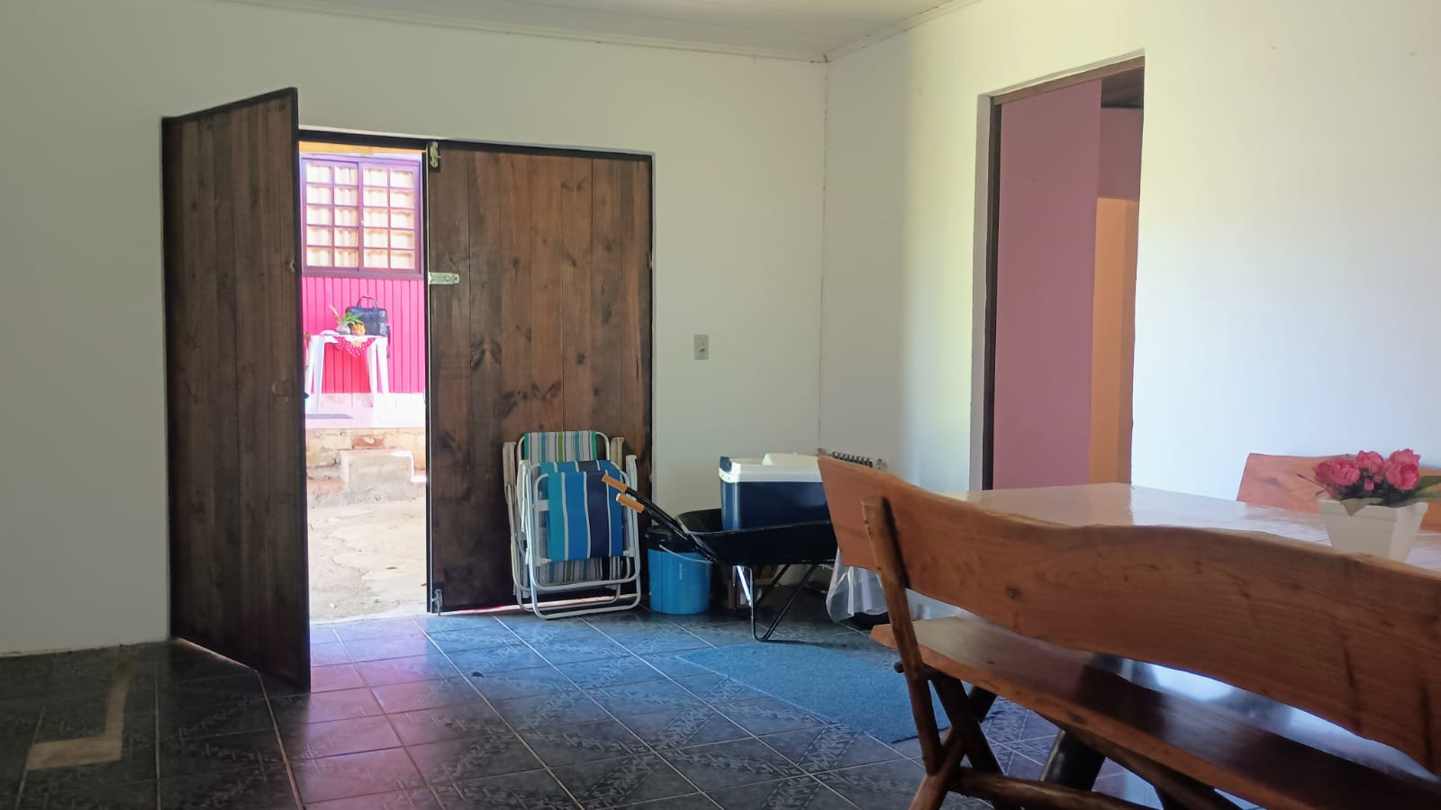 Chácara com duas casas em Capela de Santana
