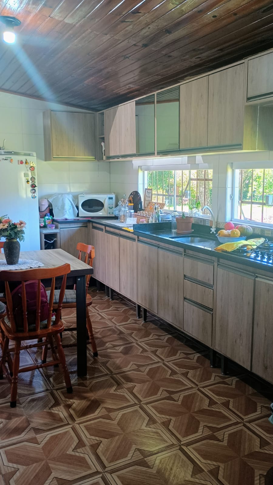 Chácara com duas casas em Capela de Santana