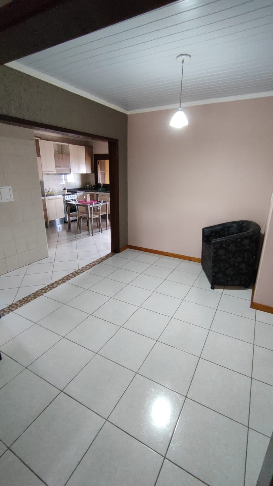 Casa com sala comercial em São Leopoldo