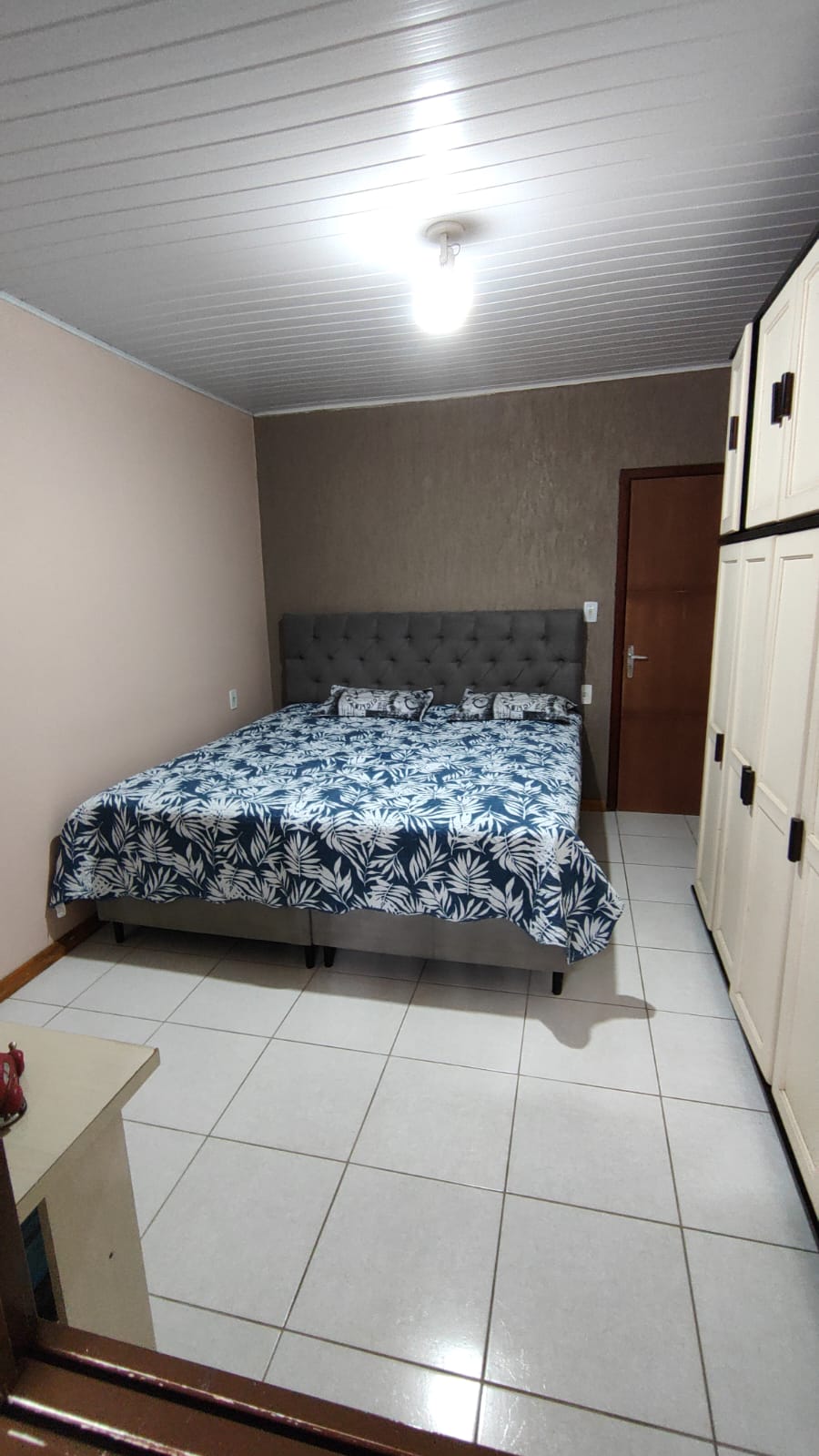 Casa com sala comercial em São Leopoldo