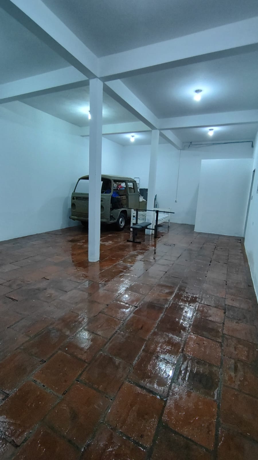 Casa com sala comercial em São Leopoldo