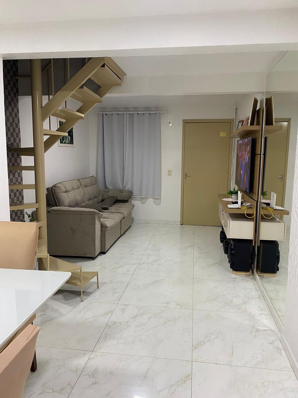 Apartamento duplex em Portão