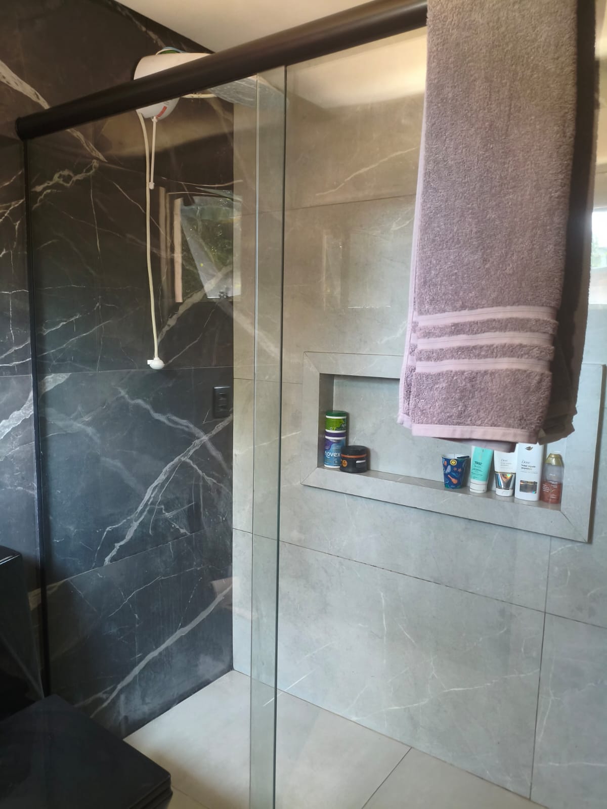 Terreno com duas casas em Portão