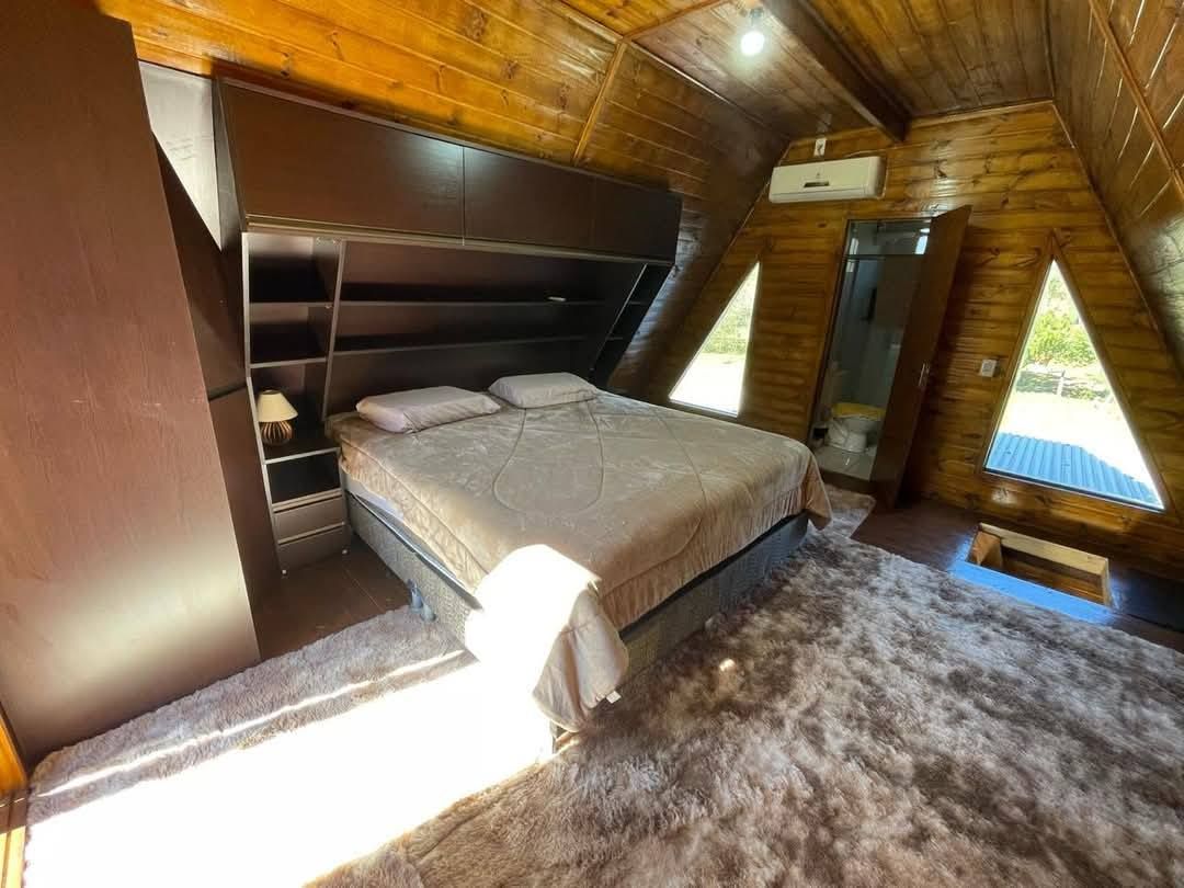 Chácara em Portão com Casa e Cabana