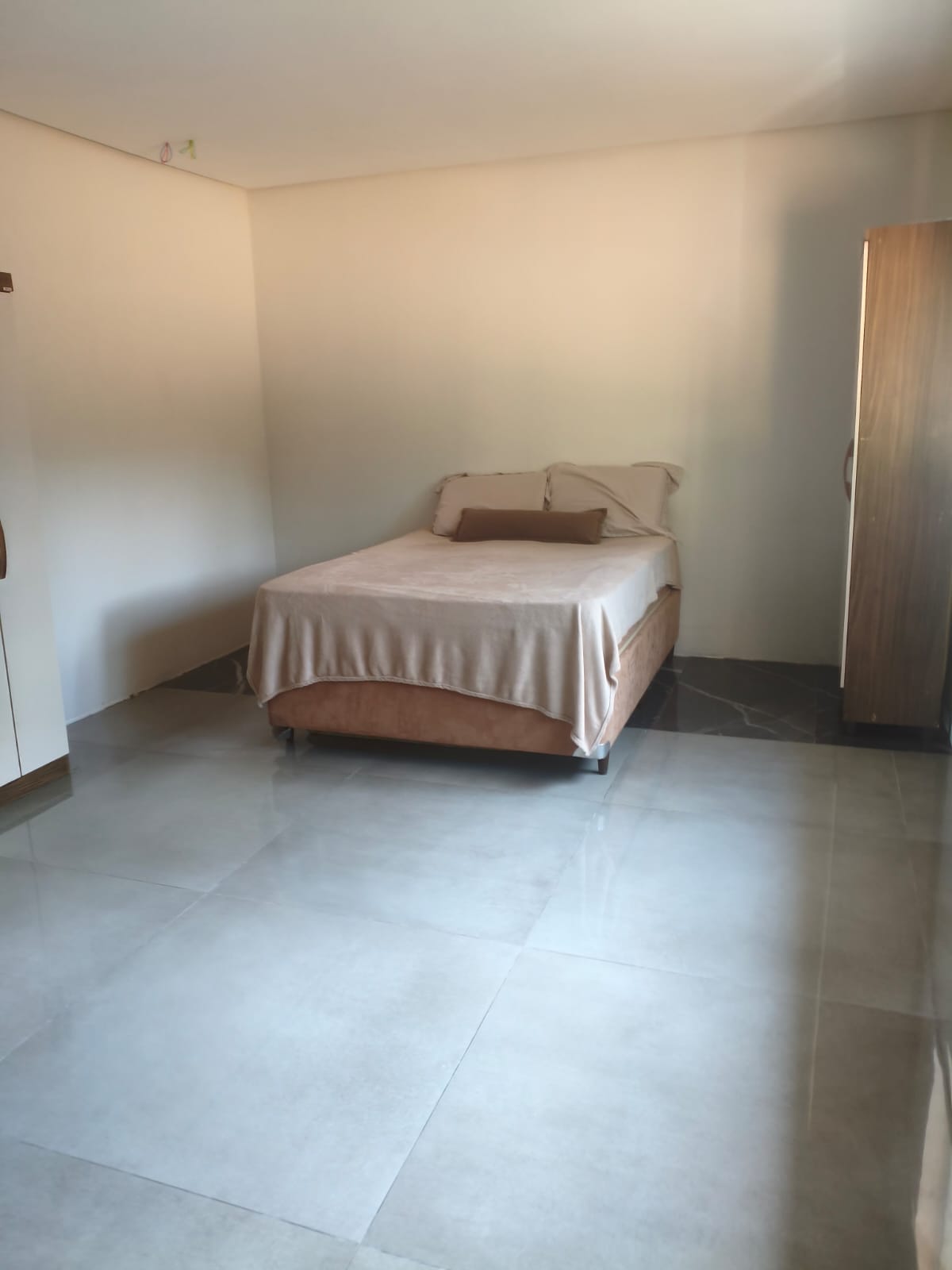 Terreno com duas casas em Portão