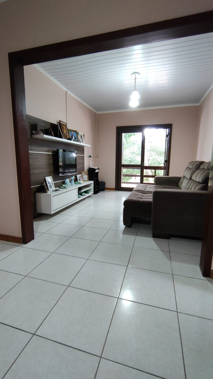 Casa com sala comercial em São Leopoldo