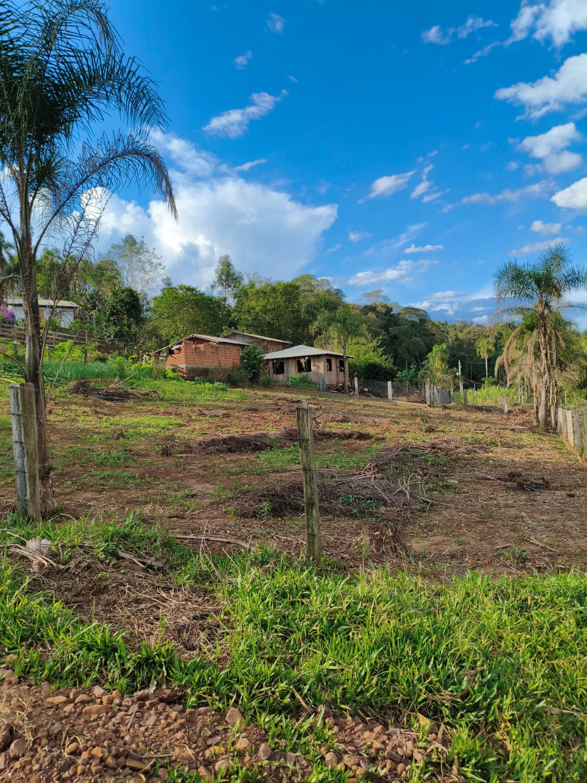 Chácara com duas casas em Estância Velha